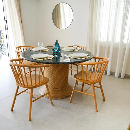 Meneou By The Sea * Larnaca