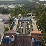 Feriehus Meneou By The Sea *