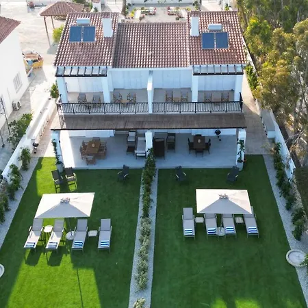 Meneou By The Sea Vakantiehuis