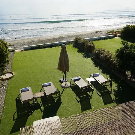 Vakantiehuis Meneou By The Sea